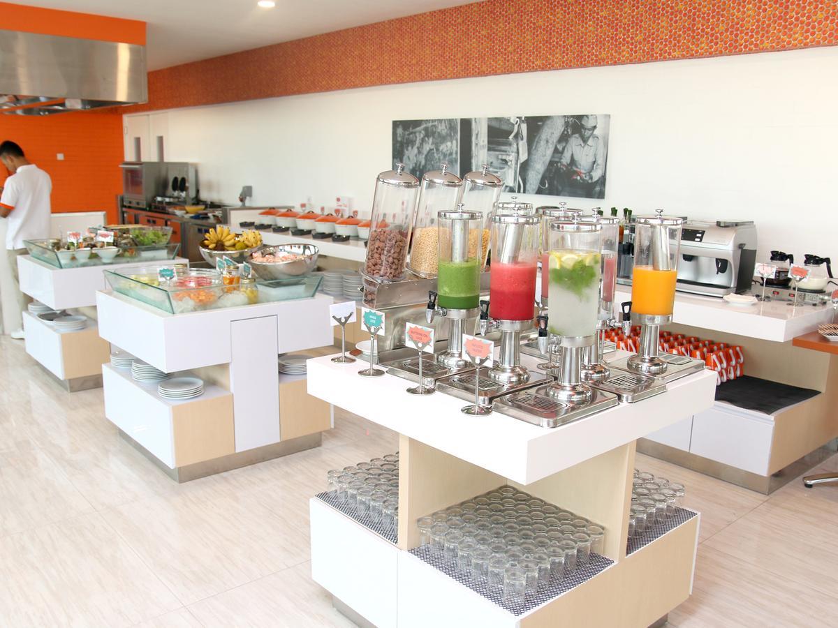 Harris Hotel Sentraland Семаранг Екстериор снимка