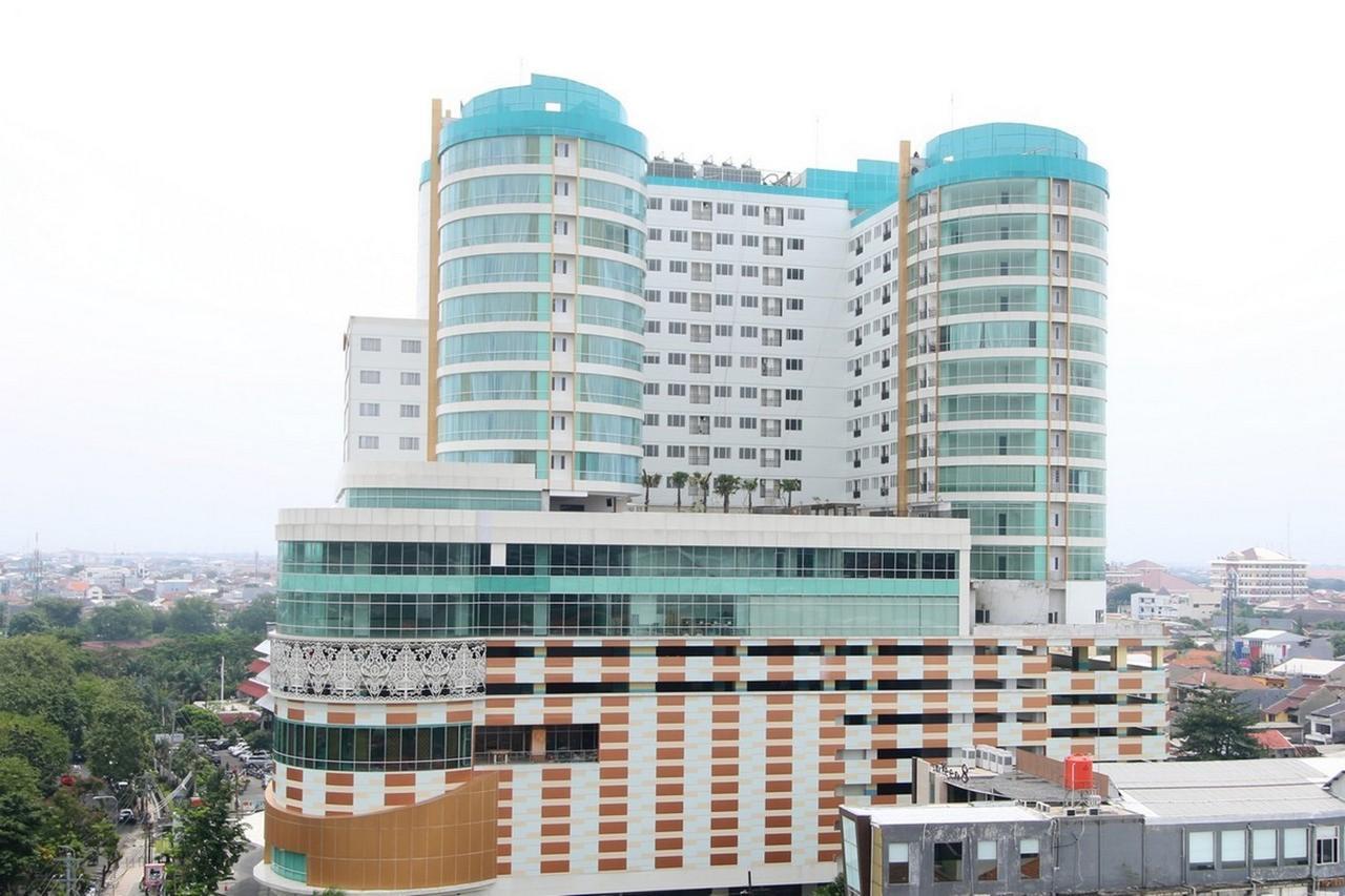 Harris Hotel Sentraland Семаранг Екстериор снимка