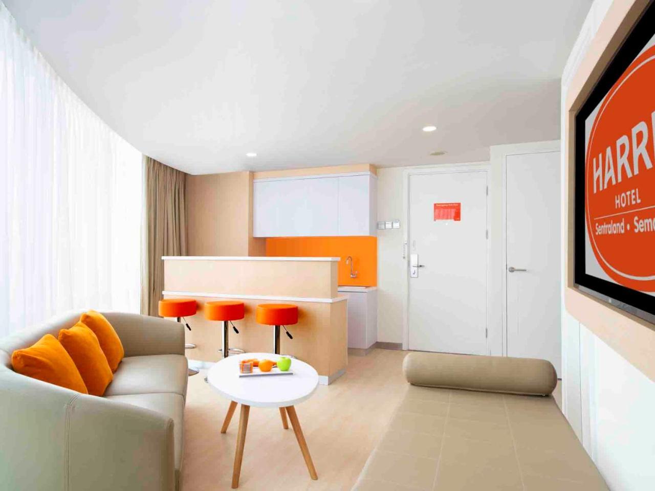 Harris Hotel Sentraland Семаранг Екстериор снимка