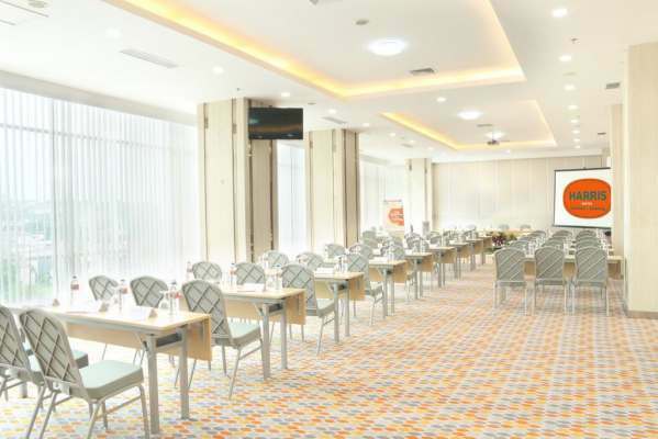 Harris Hotel Sentraland Семаранг Екстериор снимка